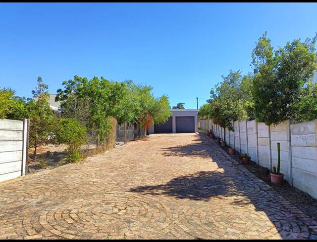 2 BEDROOM HOUSE FOR SALE IN DARLING